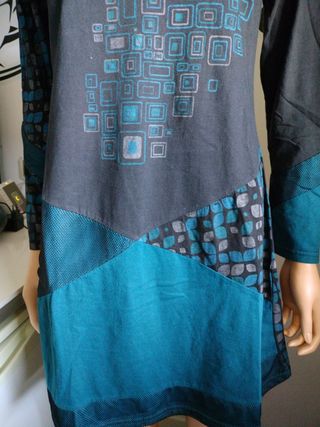 Vestido tipo Desigual