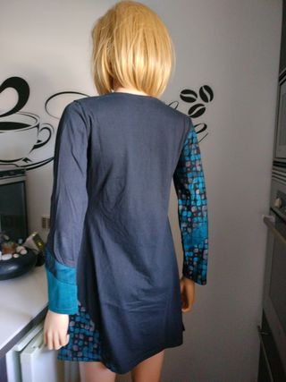 Vestido tipo Desigual