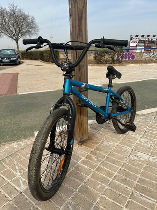 BICI BMX B'TWIN X-UP+