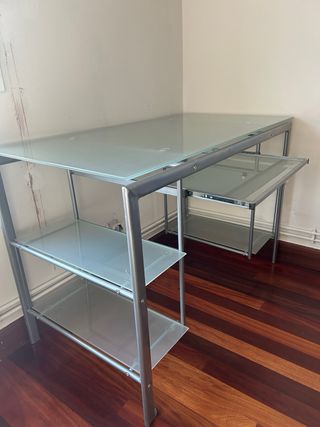 Escritorio de cristal