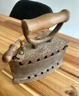 Plancha antigua hierro