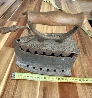 Plancha antigua hierro