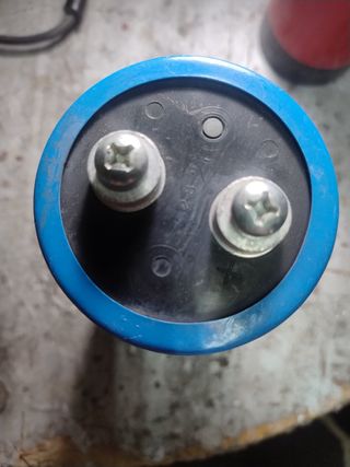 Condensador electrolítico 2.800 uf-450vc