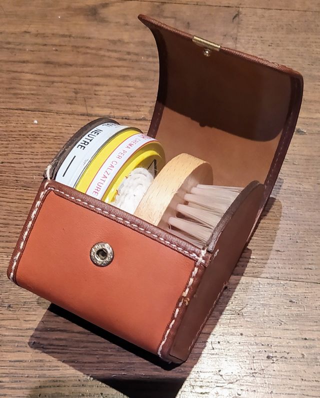 Kit da viaggio per pulizia scarpe