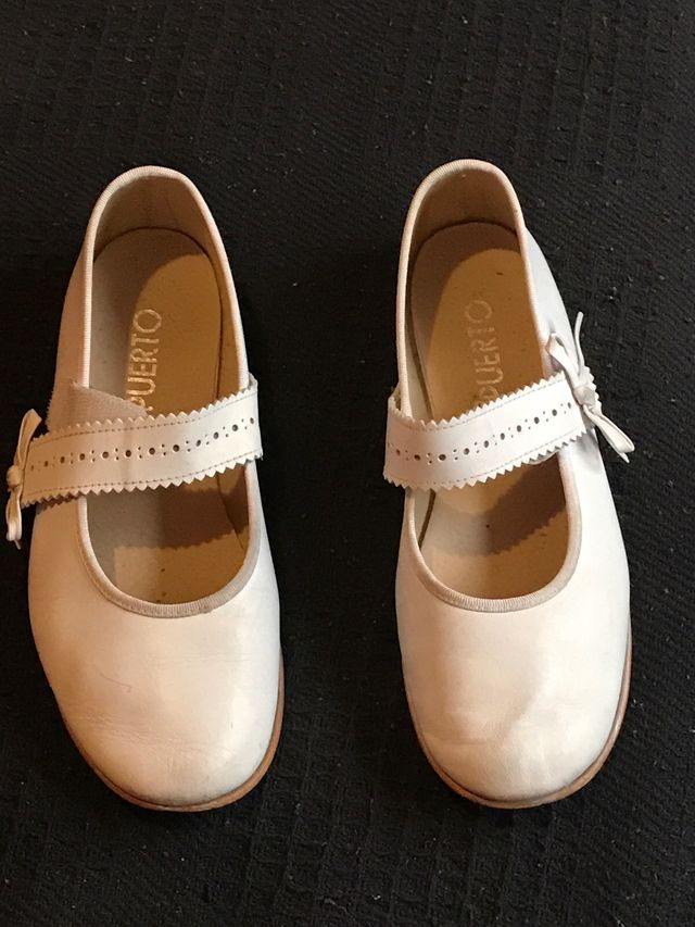 Zapatos de niña blancos