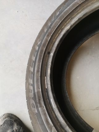 2 neumáticos 235/50R18 BRIDGESTONE 