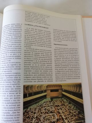 Libro de economía.