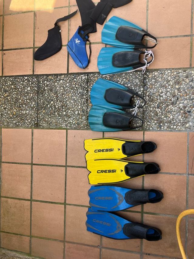 aletas body talla larga 44/5.  Las otras
35/36 las