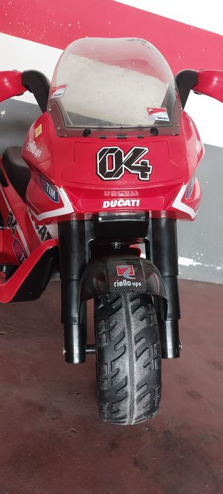 Triciclo eléctrico Ducati motogp