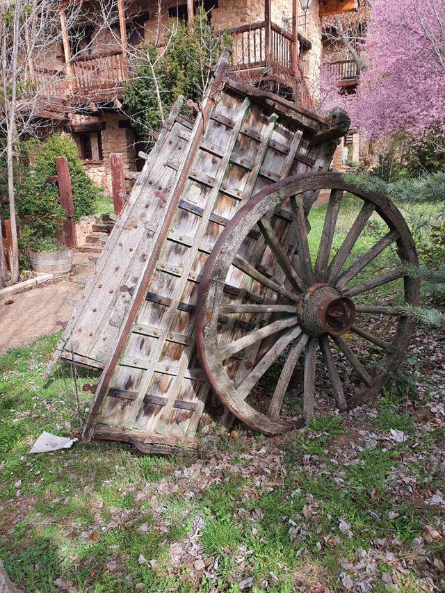 Carros y ruedas carro antiguas