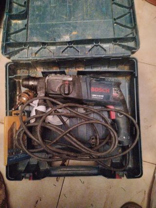 Taladro profesional BoschGBH2-23RE