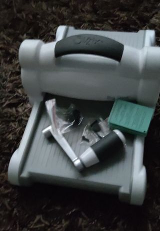 Sizzix Big Shot White and Grey