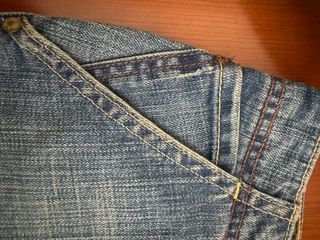 Falda Levis