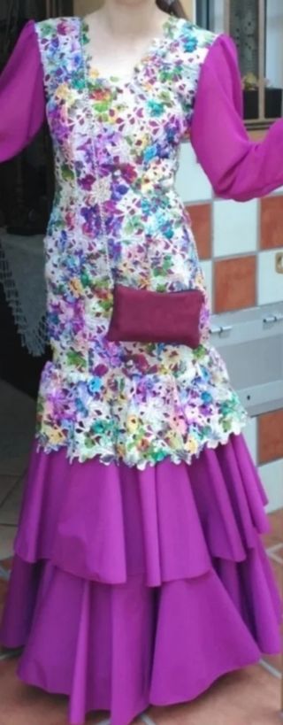 Traje de flamenca de mujer o niña