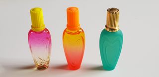 Escada  edición limitada miniaturas de perfume.