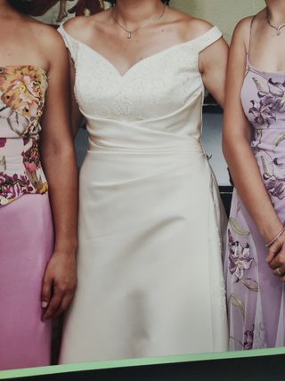 Vestido novia marca Rosa Clara y mantilla