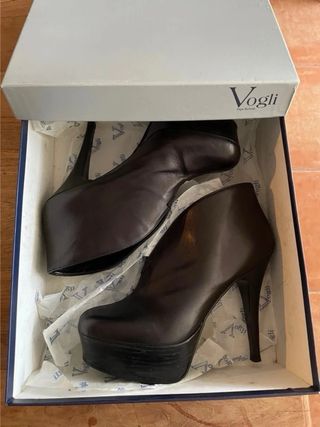 Botin plataforma y tacón en piel negro, Vogli