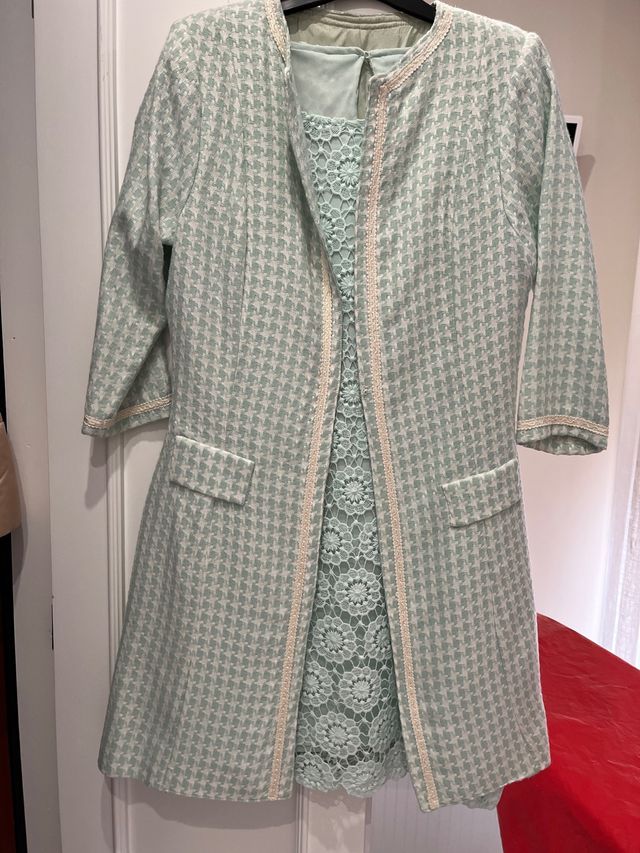 Vestido encaje  con chaqueta / abrigo a juego