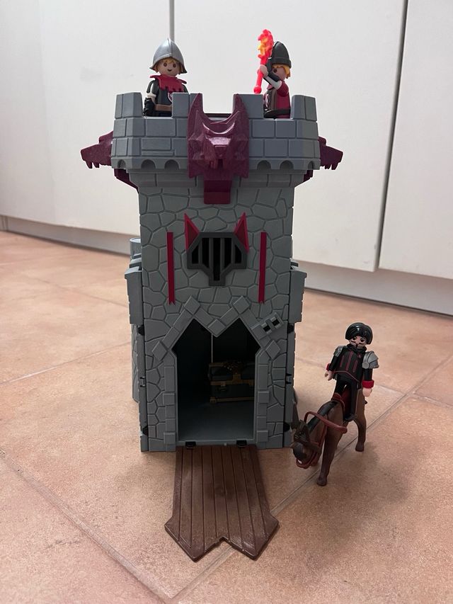 Castillo maletín portátil Barón negro Playmobil