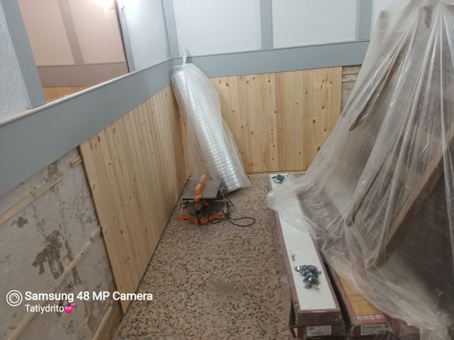 Pittore molto economico, a partire da 400€ per l'intero piano