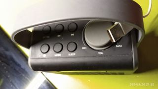 Radio despertador bluetooth.