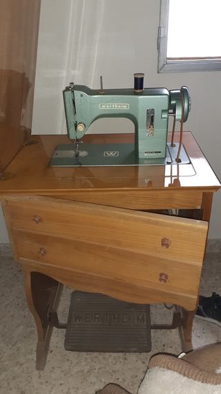 Maquina de coser whertheim