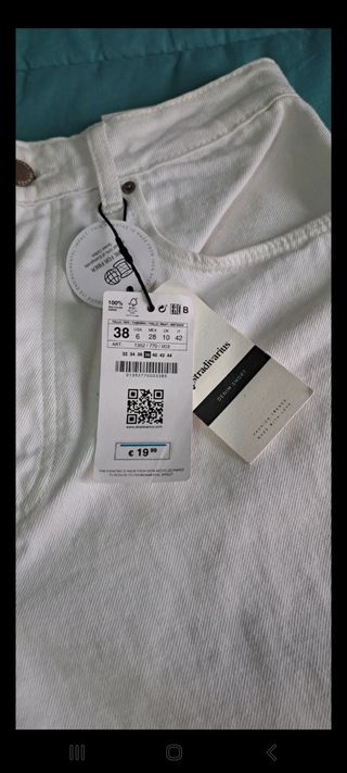 Short Stradivarius Mujer