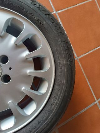 Neumático y Llanta incluida