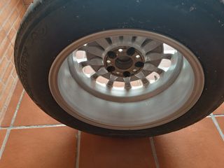Neumático y Llanta incluida