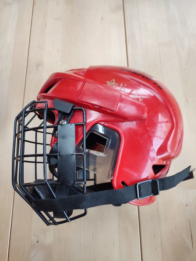 Casco de hochey 