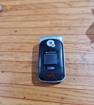 Sony Ericson TELEFONO CELLULARE TIM SONY ERICSSON 