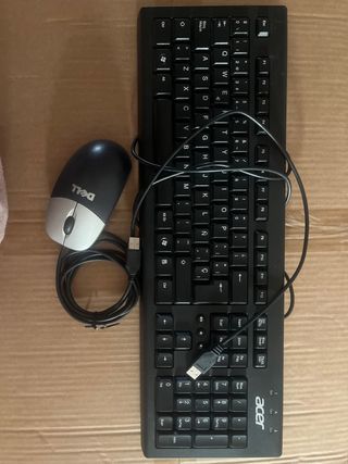Teclado Acer y ratón Dell