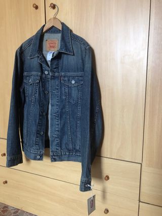 Cazadora Levis Nueva