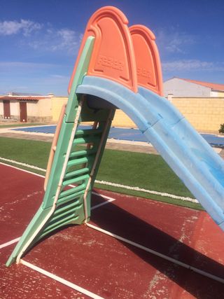 Tobogan infantil para piscinas Feber 2 metros