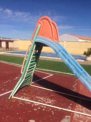Tobogan infantil para piscinas Feber 2 metros