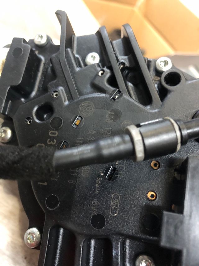 Motor del limpia parabrisas trasero golf 5