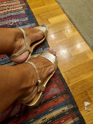 Sandalias Piel Doradas