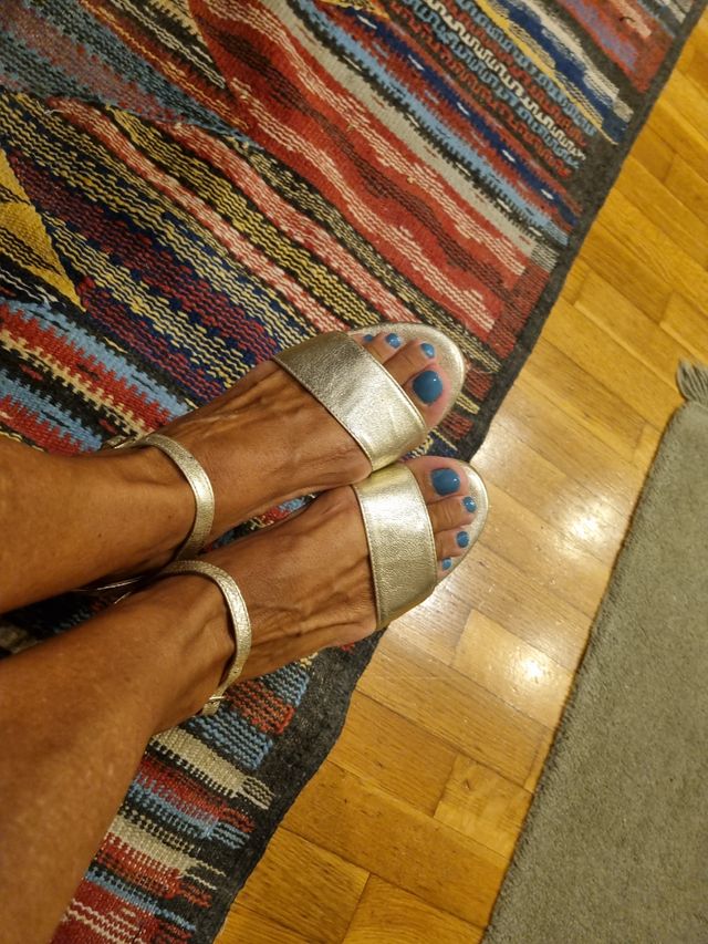 Sandalias Piel Doradas