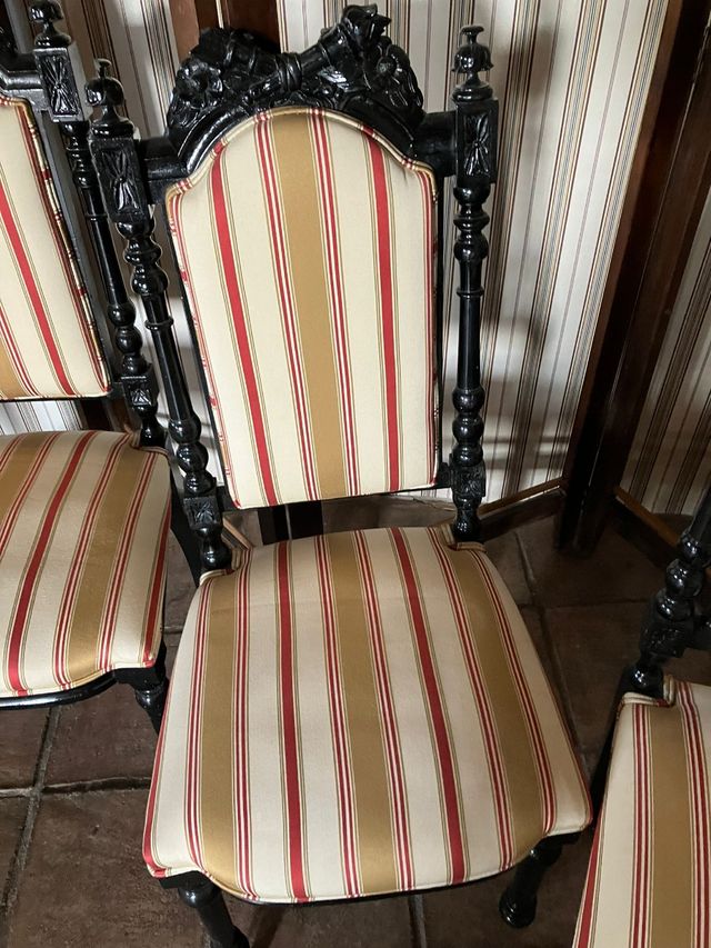 Cadeiras Antiguidades (3)