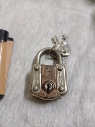 Antiguo candado🔒 UCE n