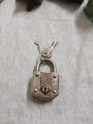Antiguo candado🔒 UCE n