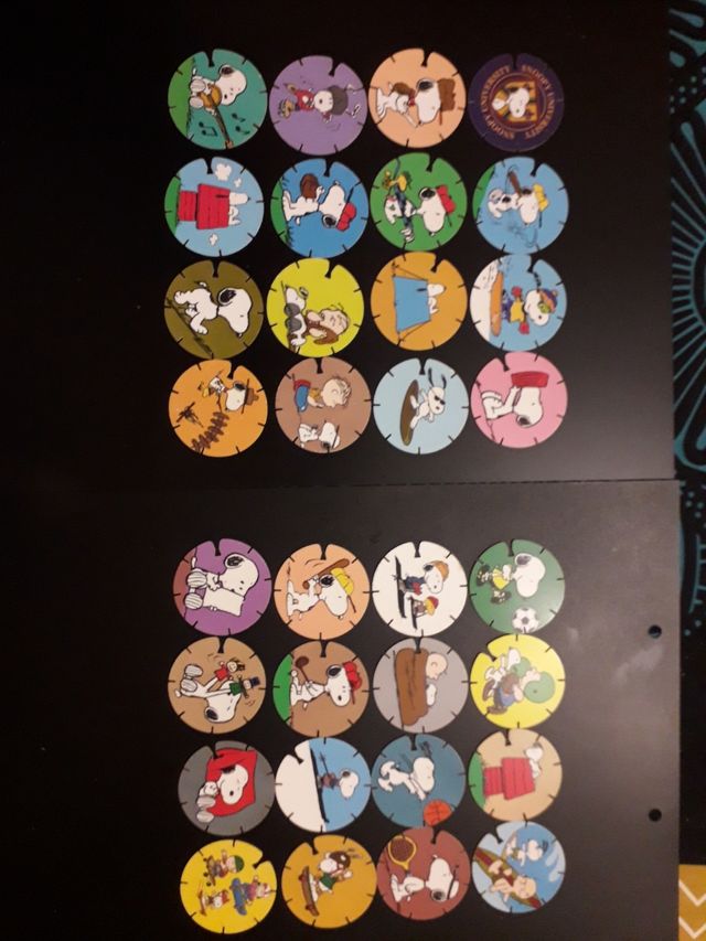 32 tazos SNOOPY CAPS COLLECTION GREFUSA