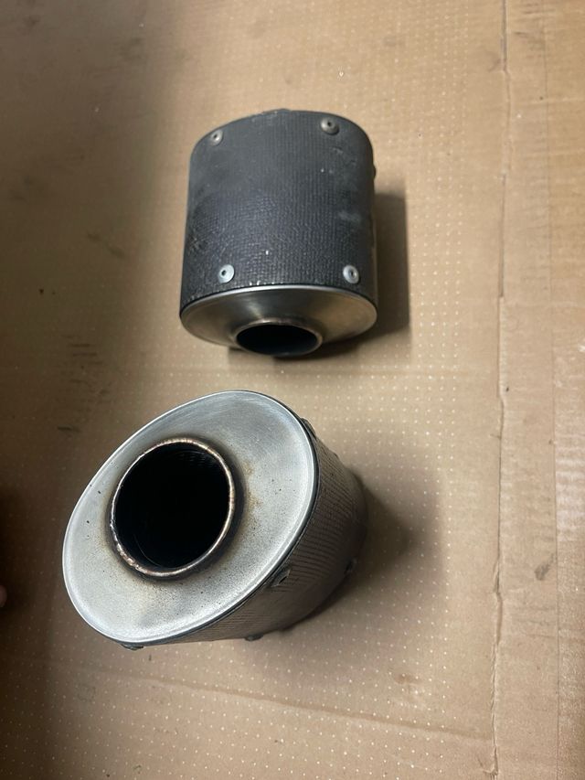 Terminali auto moto carbonio