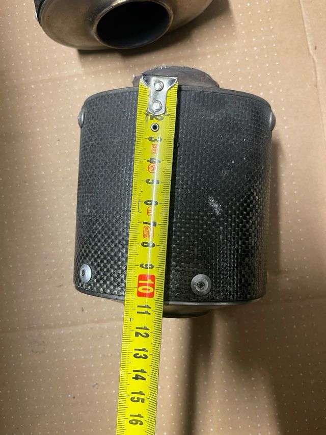 Terminali auto moto carbonio