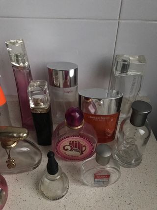 Bottiglie di profumo