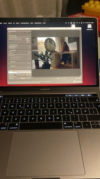 MacBook Pro M2. 