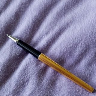 Penna a sfera Parker placcata oro