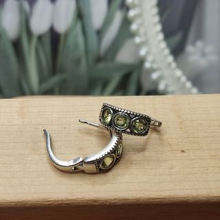 Pendientes de plata con peridoto