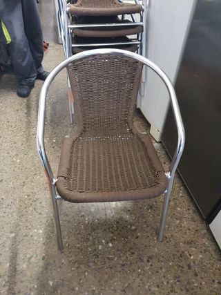 1 silla de terraza de aluminio y Ratan