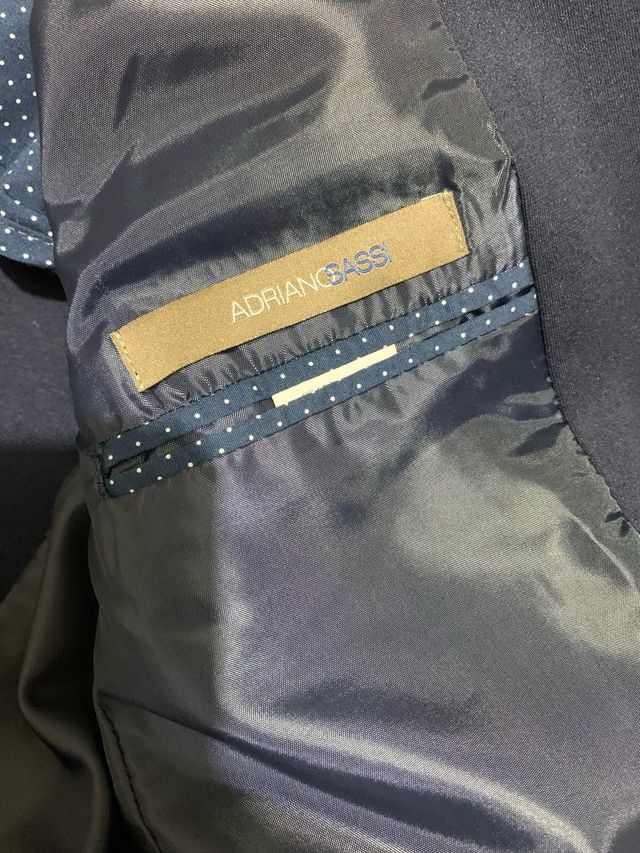 Giacca blu uomo. Adriano Sassi